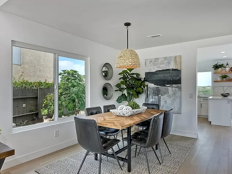 2722 La Golondrina St — Photo 11