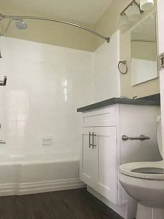 Chateau 8924 Van Nuys Apartments, LLC — Photo 4