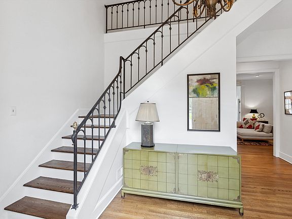 4th image of 4626 Woodmont Pl