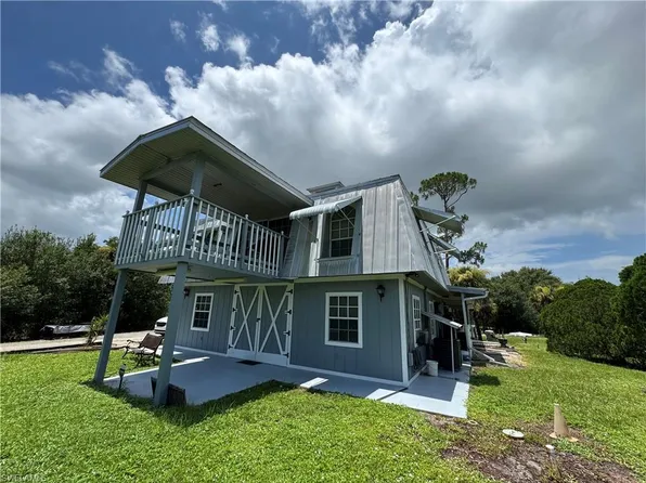 19790 Burgundy Farms RD, ESTERO, FL 33928
