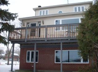 W241 Lake St, Genoa City, WI 53128