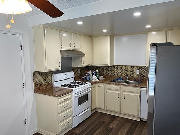 lots of counter space