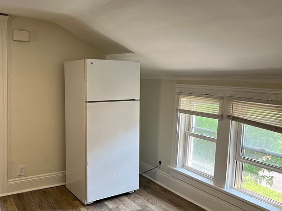 5th image of 5810 Madison Ave #2
