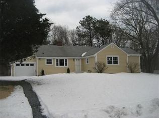 156 Woodlawn Cir, Marshfield, MA 02050