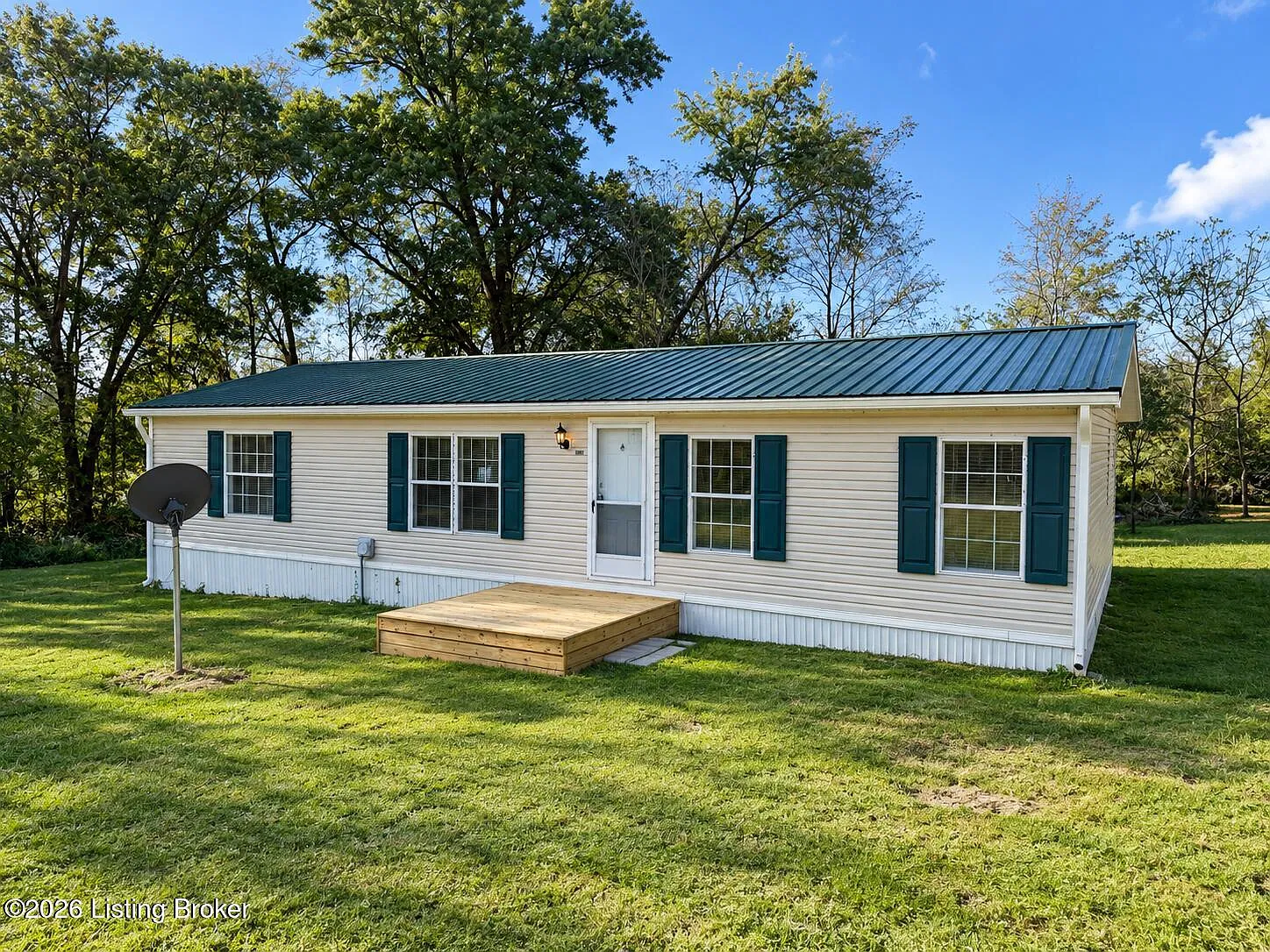 3 bed, 2.0 bath, 1100 sqft, $1,595 — Photo 1