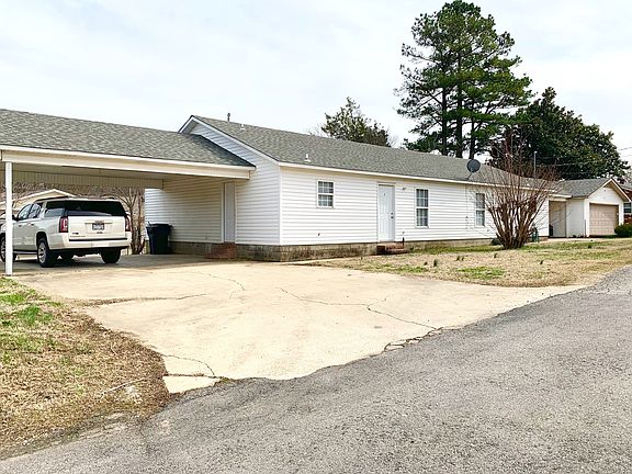 2nd image of 3907 Hill Dr