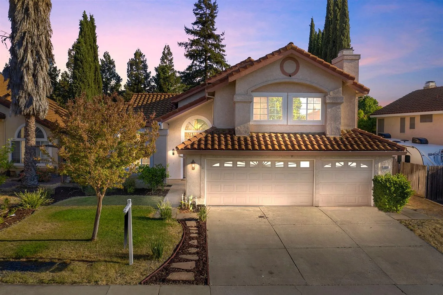 3324 El Valle Way photo 1
