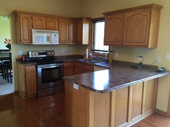 3rd image of 3819 Hyde Ave