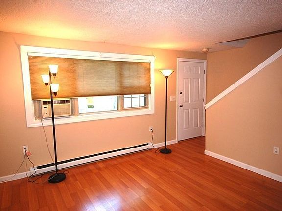 4th image of 274 W Central St #274
