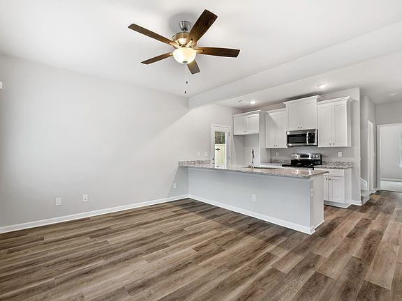 5th image of 112 Hidden Hills Dr
