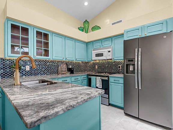 Glamorous stone counters