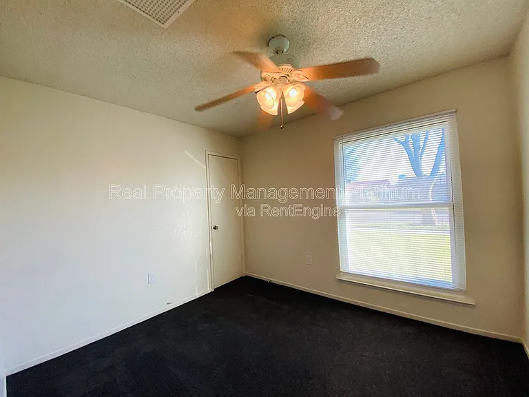 4619 E Indianapolis Ave — Photo 18
