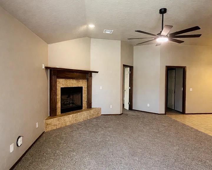 15109 Kyle Dr #B — Photo 4