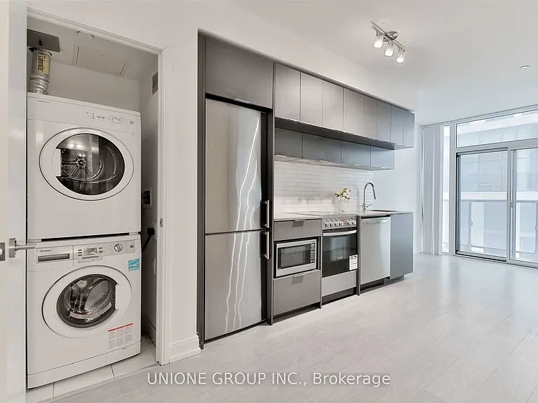 181 Dundas St E #502 — Photo 7