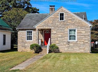 2219 Jefferson Ave, Point Pleasant, WV 25550