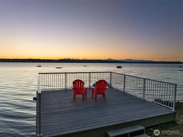4026 Forest Beach Drive NW, Gig Harbor, WA 98335