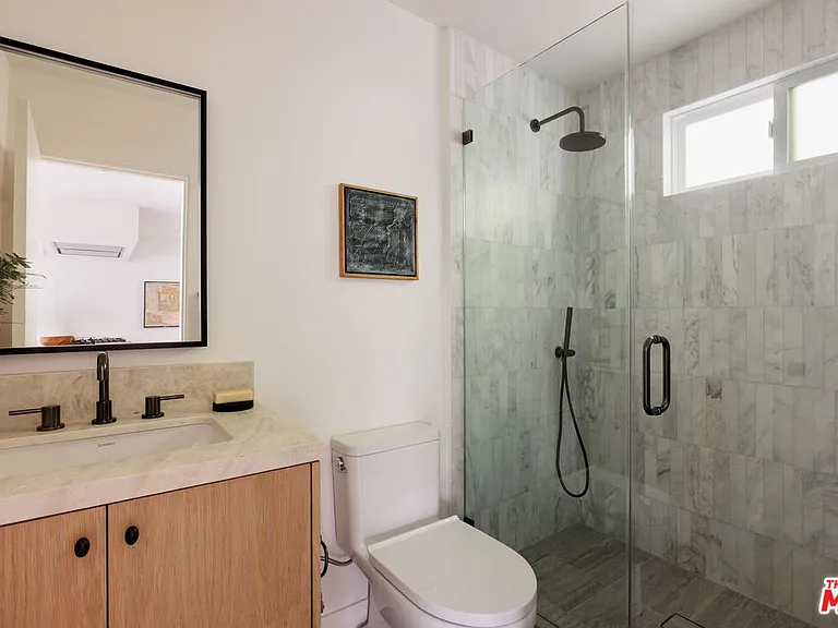 1016 Manzanita St #1016 — Photo 13