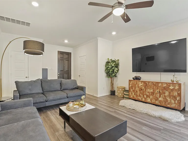 14500 Jackson Browning Ln — Photo 5