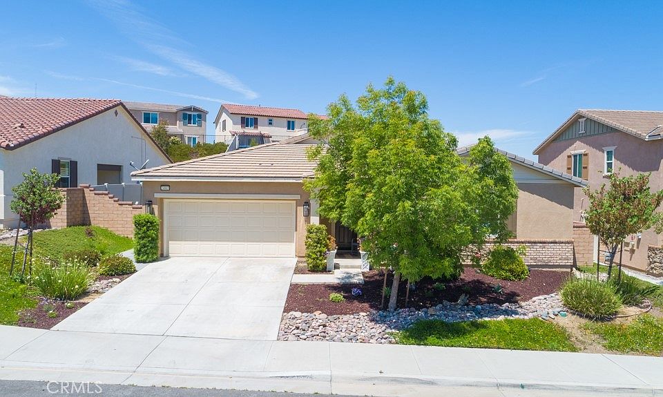 1st image of 24865 Hidden Hills Dr