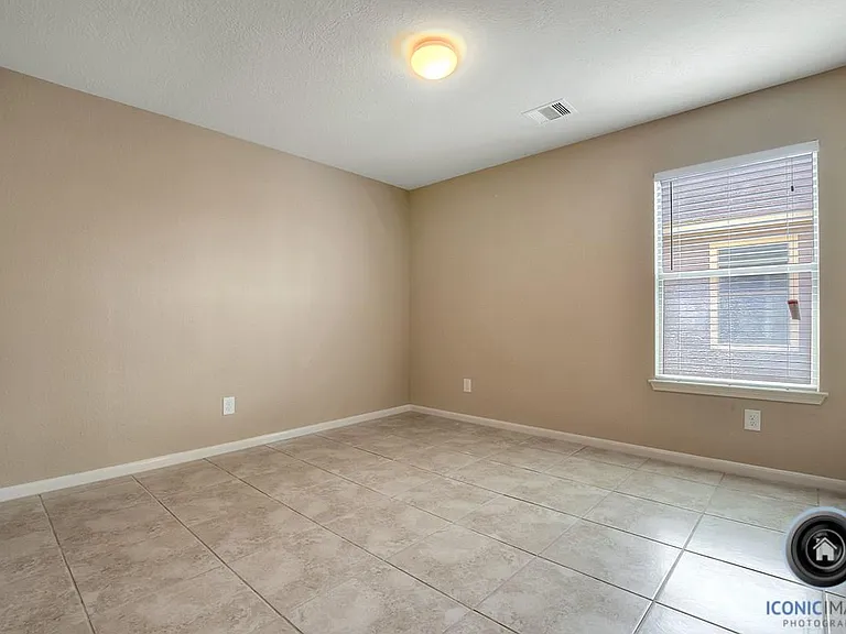 29434 Legends Bluff Dr — Photo 29