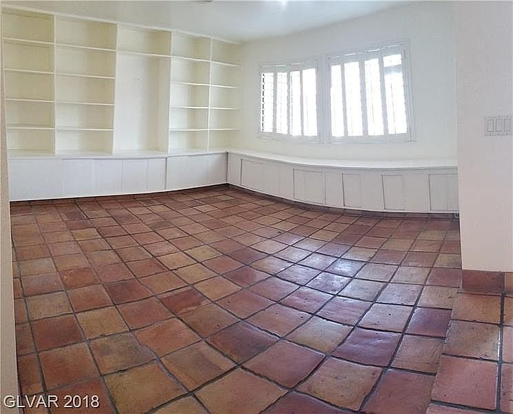 2nd image of 2453 Paradise Village Way