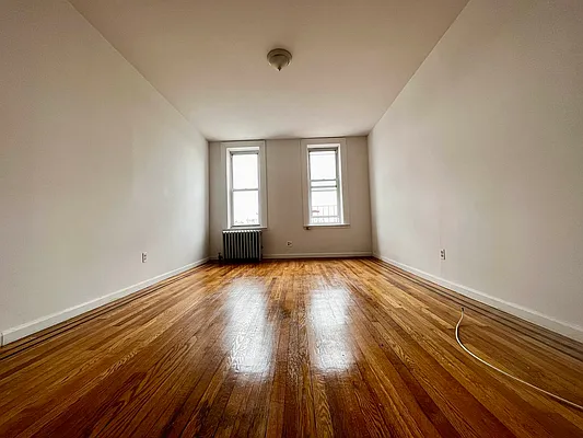 Rented by MySpaceNYC | media 8