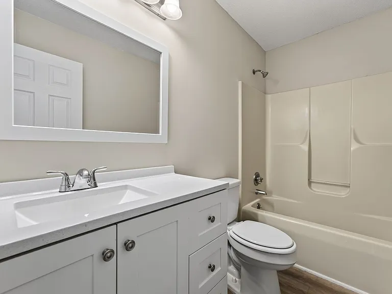 Martha Lane-461/471 (x8) — Photo 24