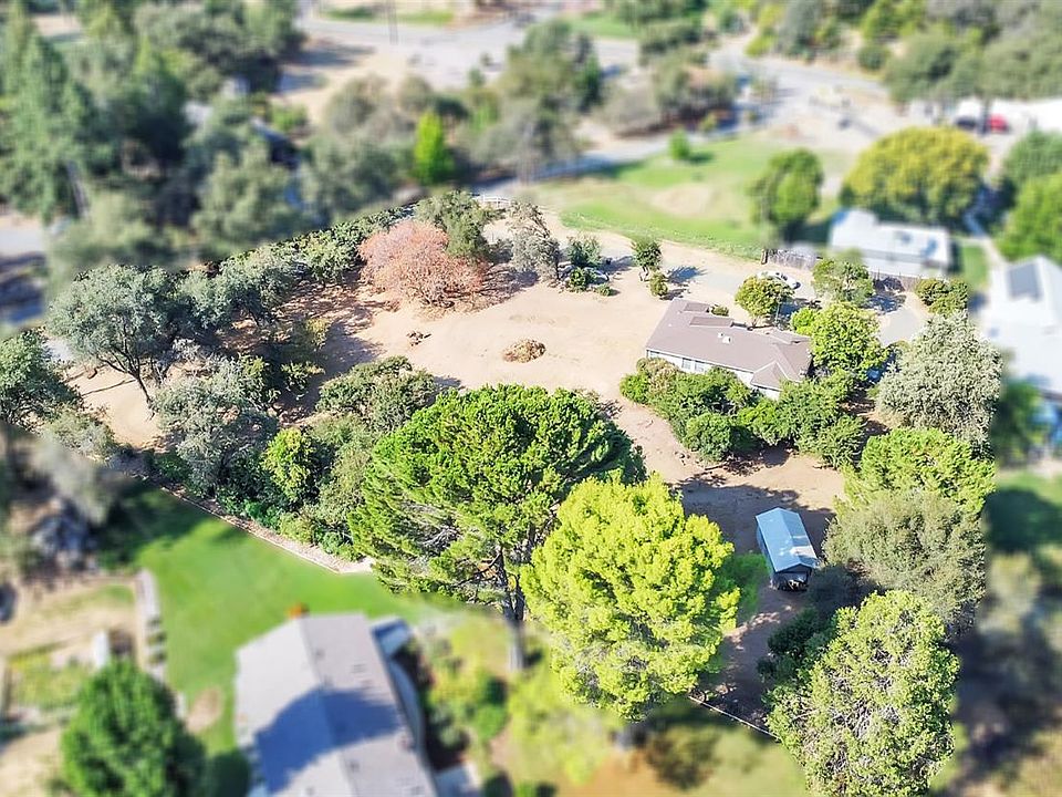 1st image of 9535 Castle Ln