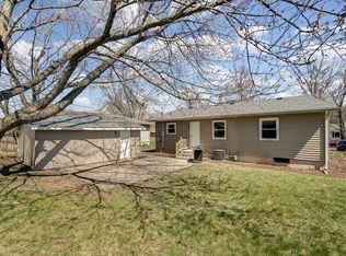 5231 Riviera Dr, Fort Wayne, IN 46825