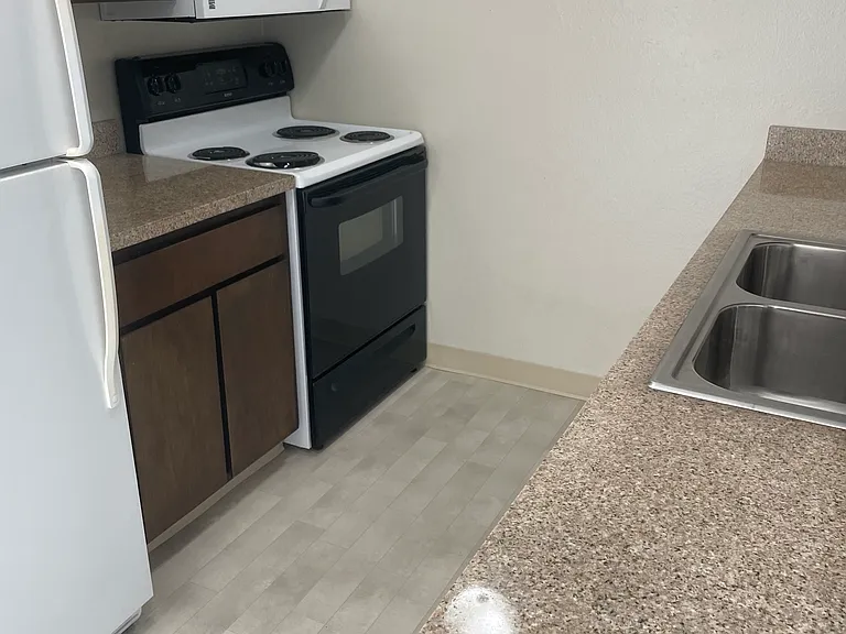 3104 Lake Drive — Photo 8