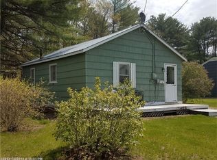 157 High St, South Paris, ME 04281