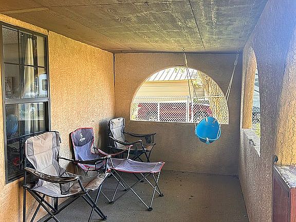 5th image of 211 Avenue E