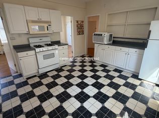 214 Broadway #2, Cambridge, MA 02139