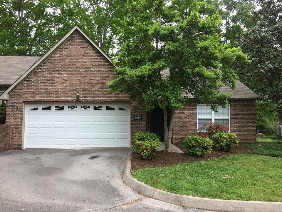 Nice all brick townhome very private