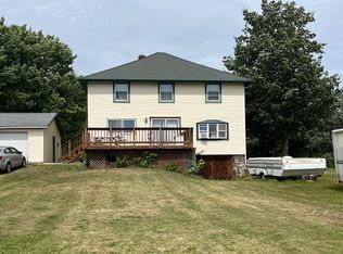 9201 Lawn St, Duluth, MN 55810