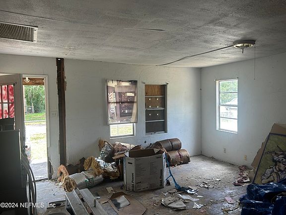3rd image of 125 TANNER Terrace