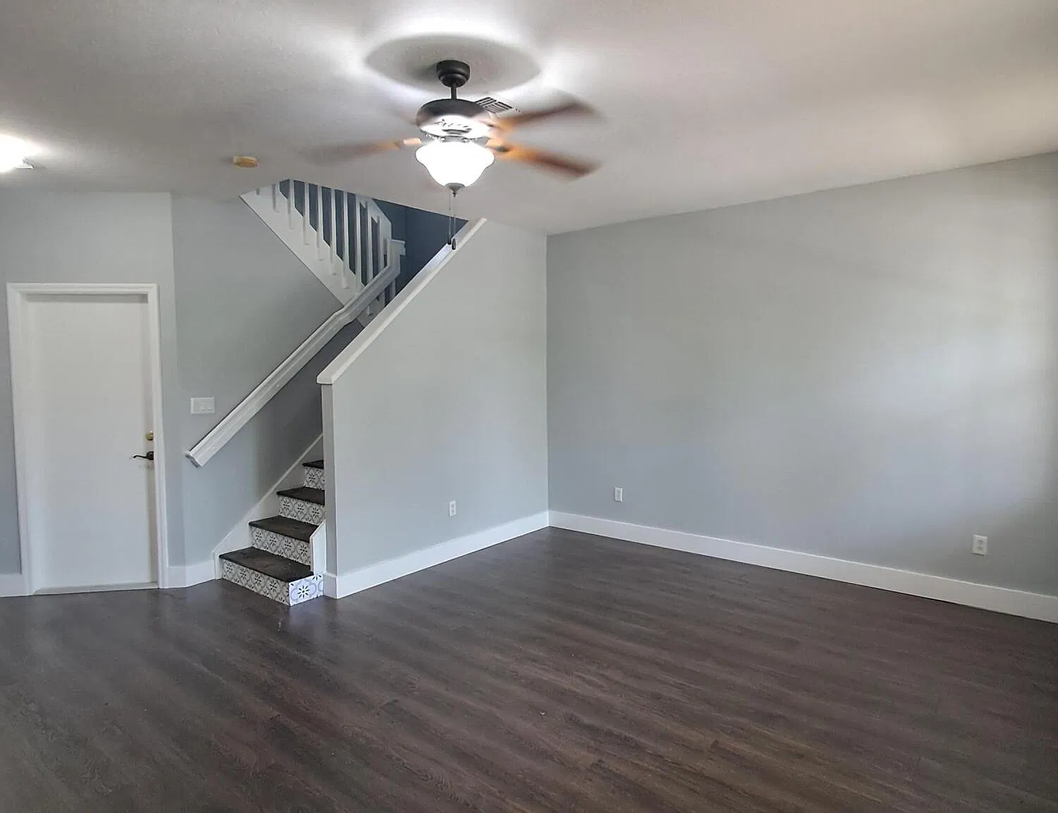 3 bed, 2.5 bath, 1353 sqft, $2,200 — Photo 3