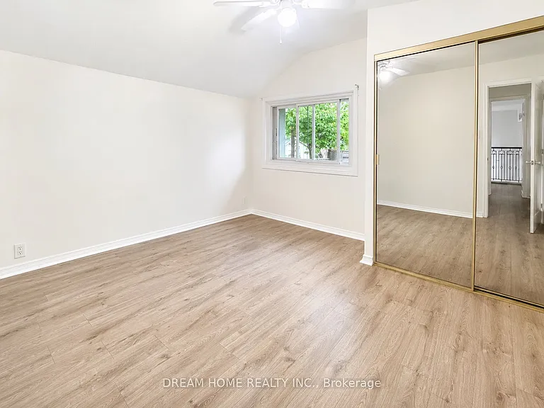 26 Arlene Cres #MAIN FLOOR — Photo 11