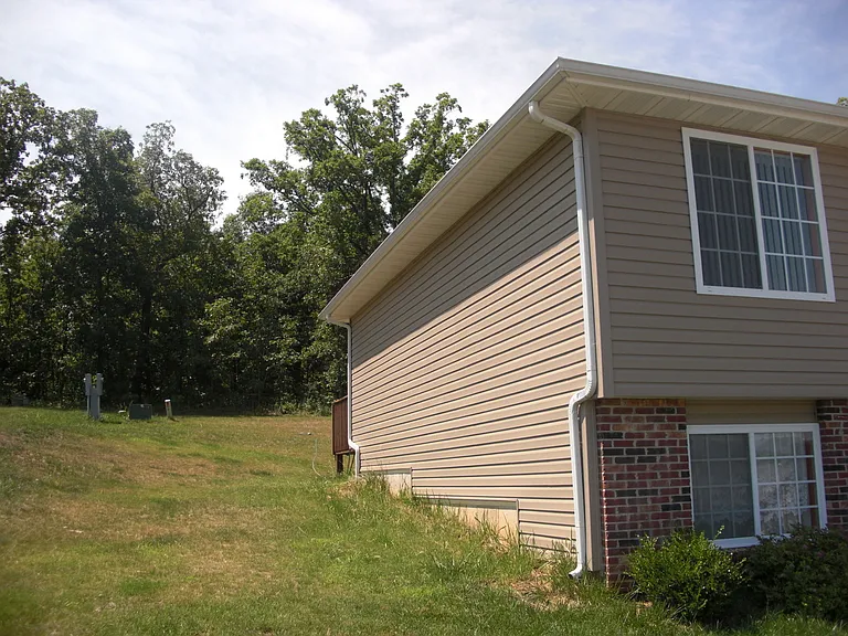 121 Kale Ct — Photo 3