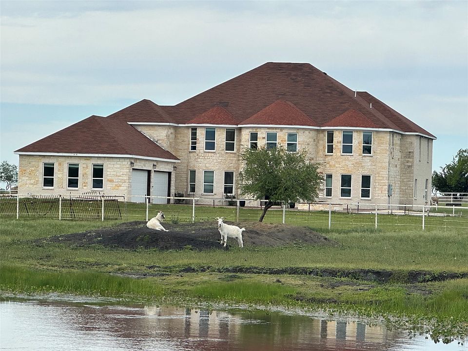 1st image of 241 Gentry Rd