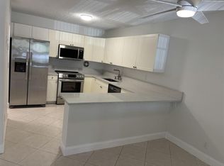 124 Stratford E #I, West Palm Beach, FL 33417