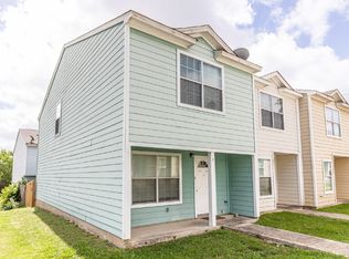 2 Bratton Dr, San Antonio, TX 78245