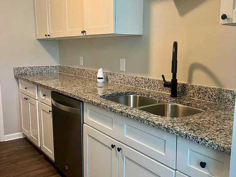 1612 Riverside Trl NE — Photo 8
