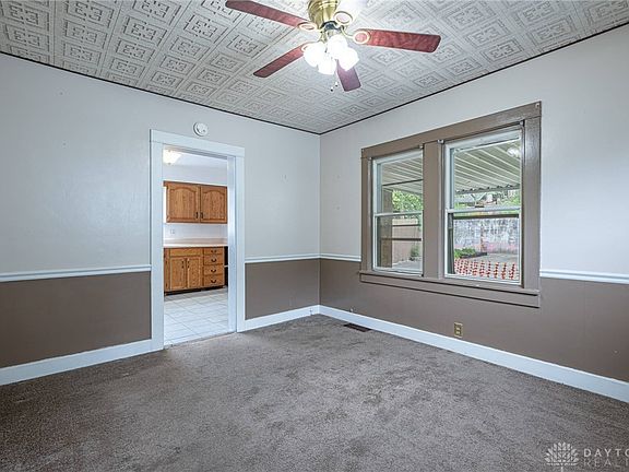 5th image of 112 S Garland Ave