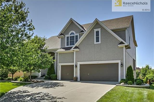 Pristine Home in Highlands of Kensington!