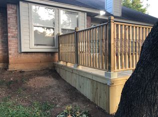 318 Carnation Ln, Hurst, TX 76053