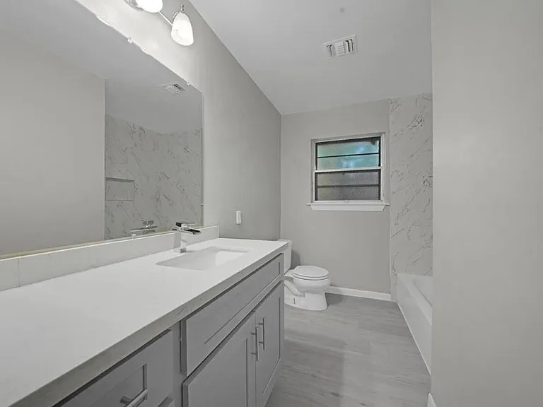 5822 Belrose Dr — Photo 9