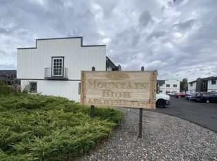 114 W Adams Ave #8, Sisters, OR 97759