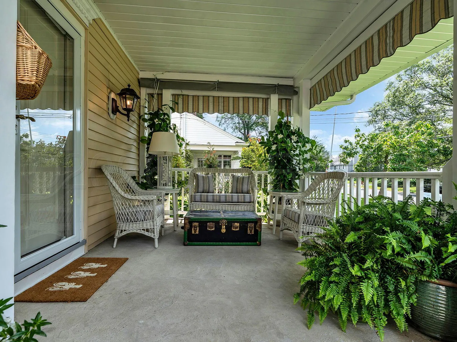 5 bed, 3.5 bath, 2521 sqft, $13,000 — Photo 3