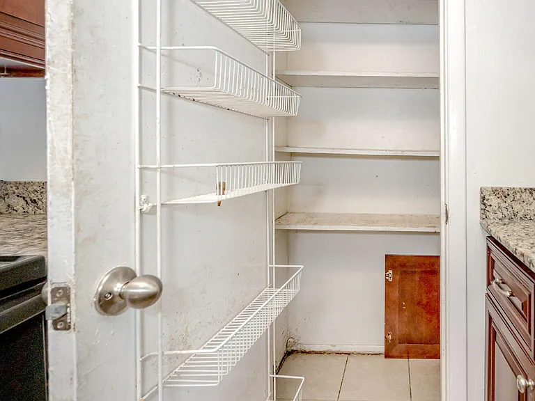 5612 Rose Dr — Photo 12